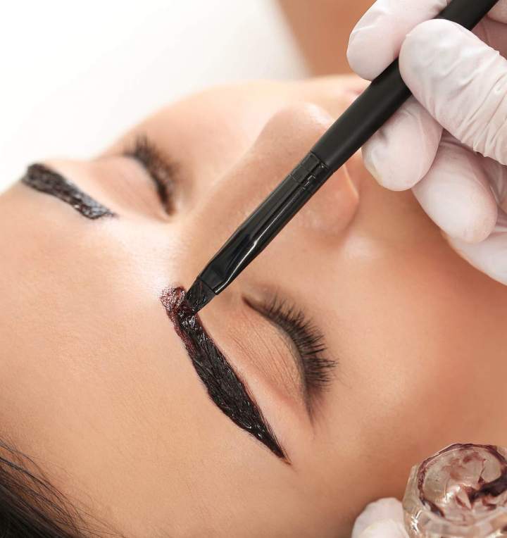 Teinture des sourcils Bourgoin-Jallieu